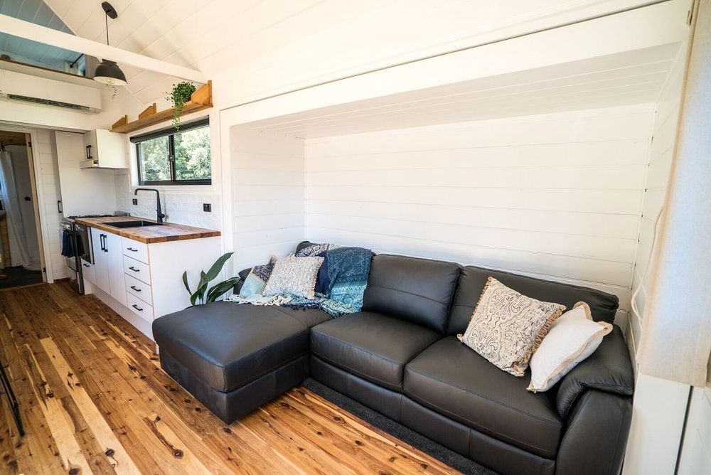 HÄUSLEIN sojourner tiny house sofa