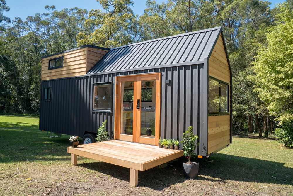 HÄUSLEIN sojourner tiny house tiny porch