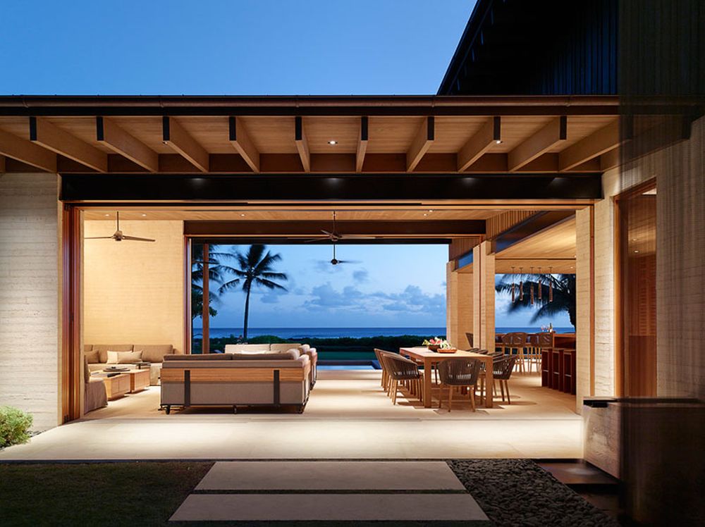 Hale Nukumoi by Walker Warner Architects dining