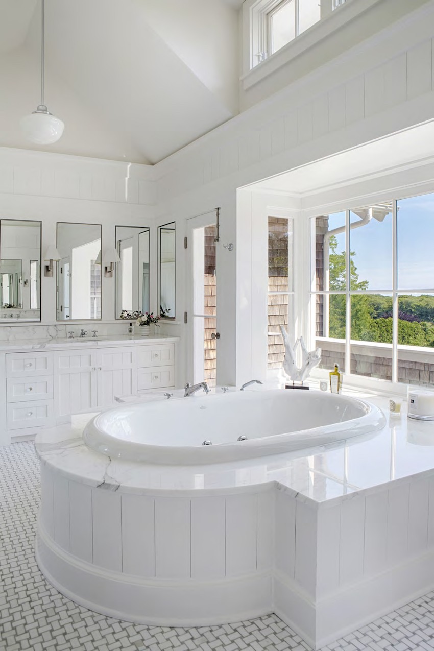 Hamptons Home Decor by Jessica Shaw ​Turett Collaborative bathroom