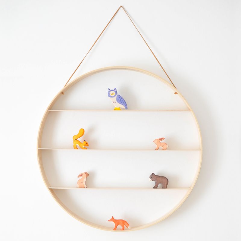 Hanging shelves