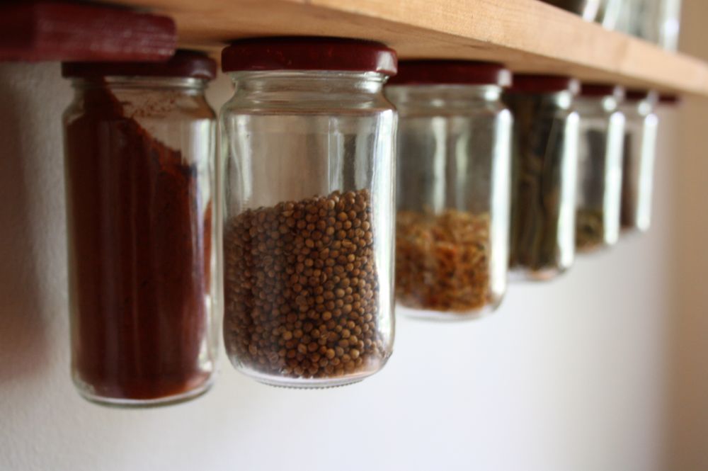 Hanging mason jars for spices