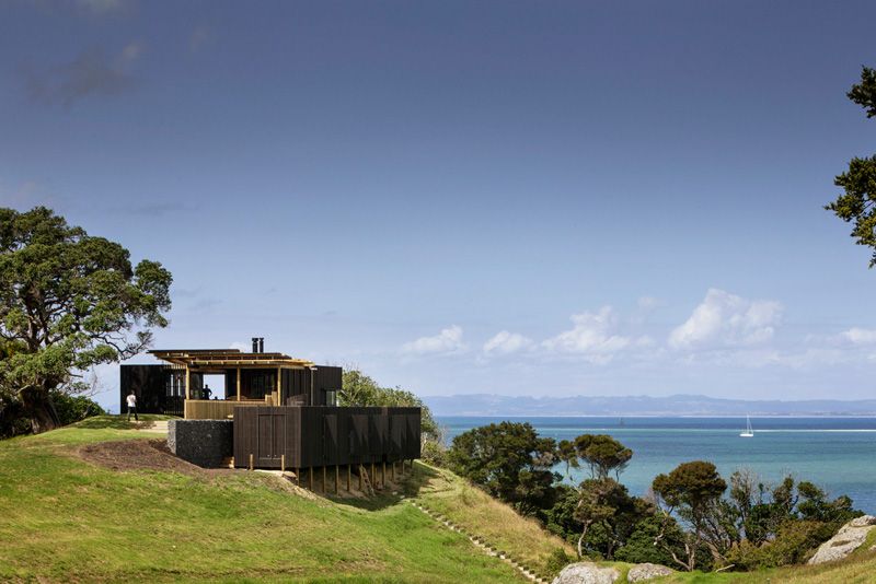 Herbst Architects Design A Modest Holiday Home ocean view