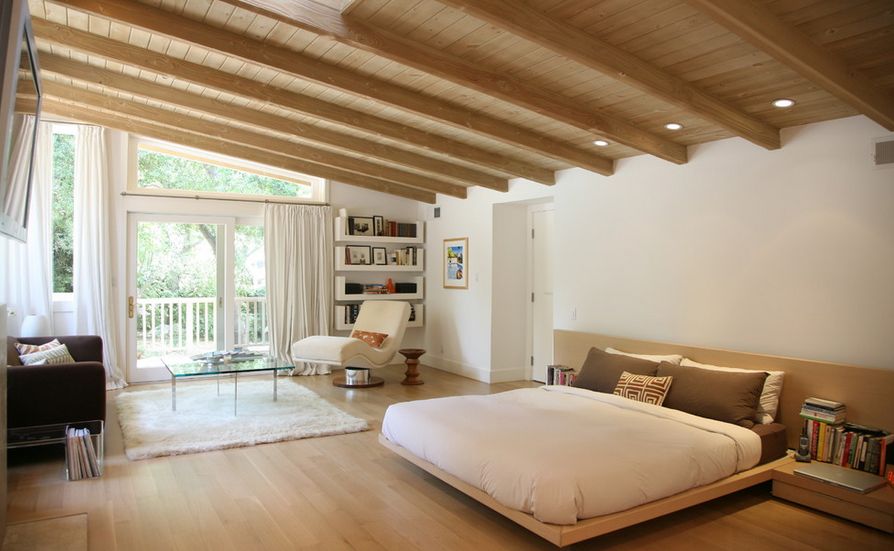 Hollywood bedroom with platform floating bed