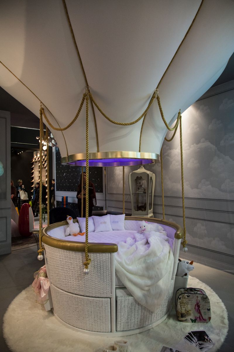 Hot air ballon kids bedroom