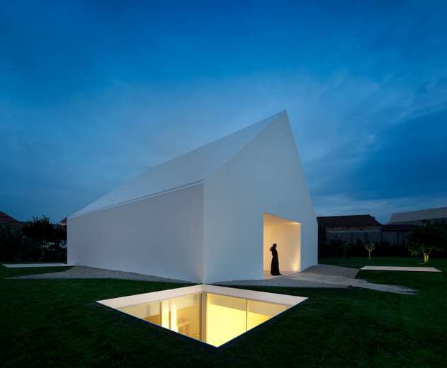 House In Leiria by Aires Mateus Underground Rooms