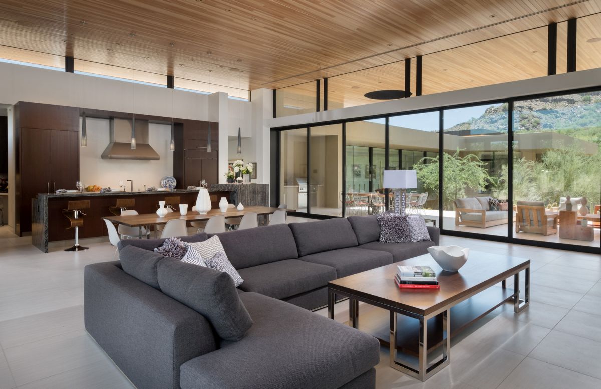 House in Paradise Valley by Kendle Design Collaborative L shaped sofa