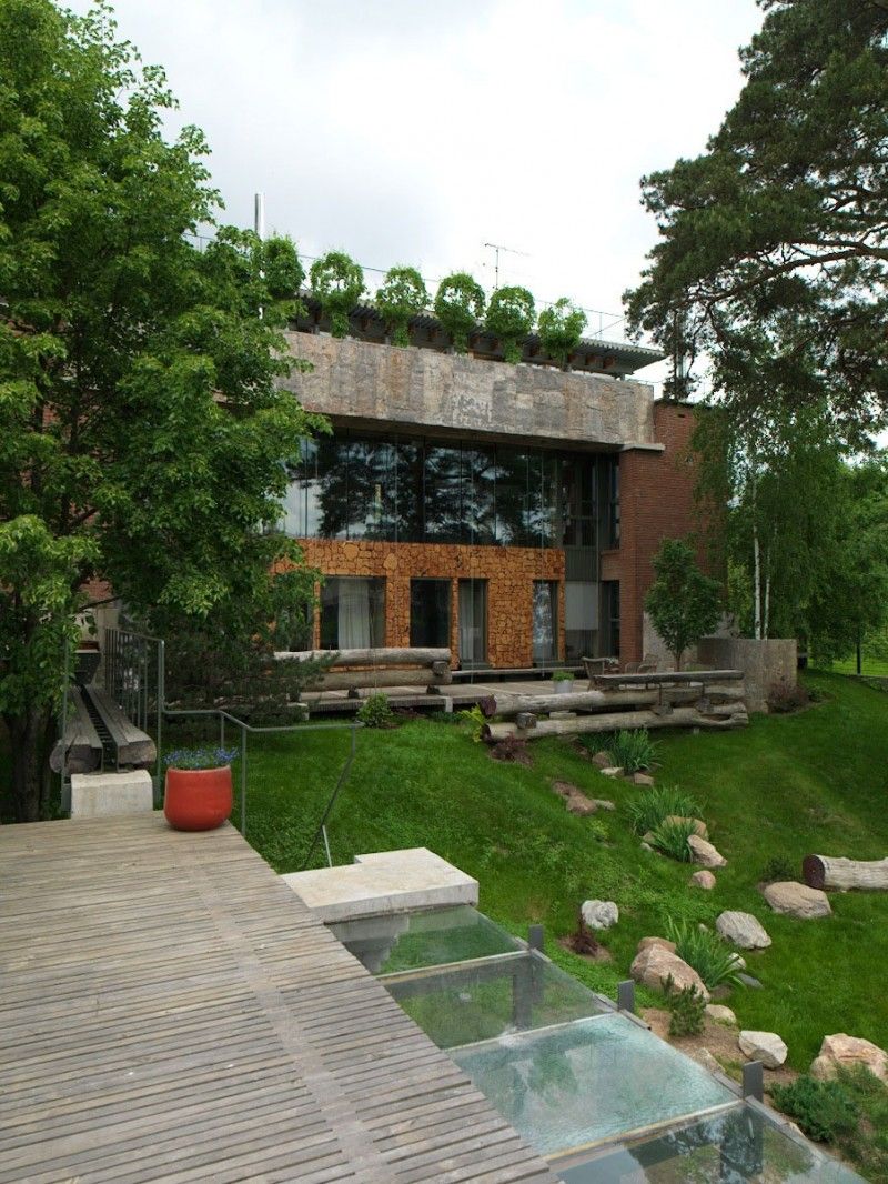 House of Poshvykinyh Architects Backyard