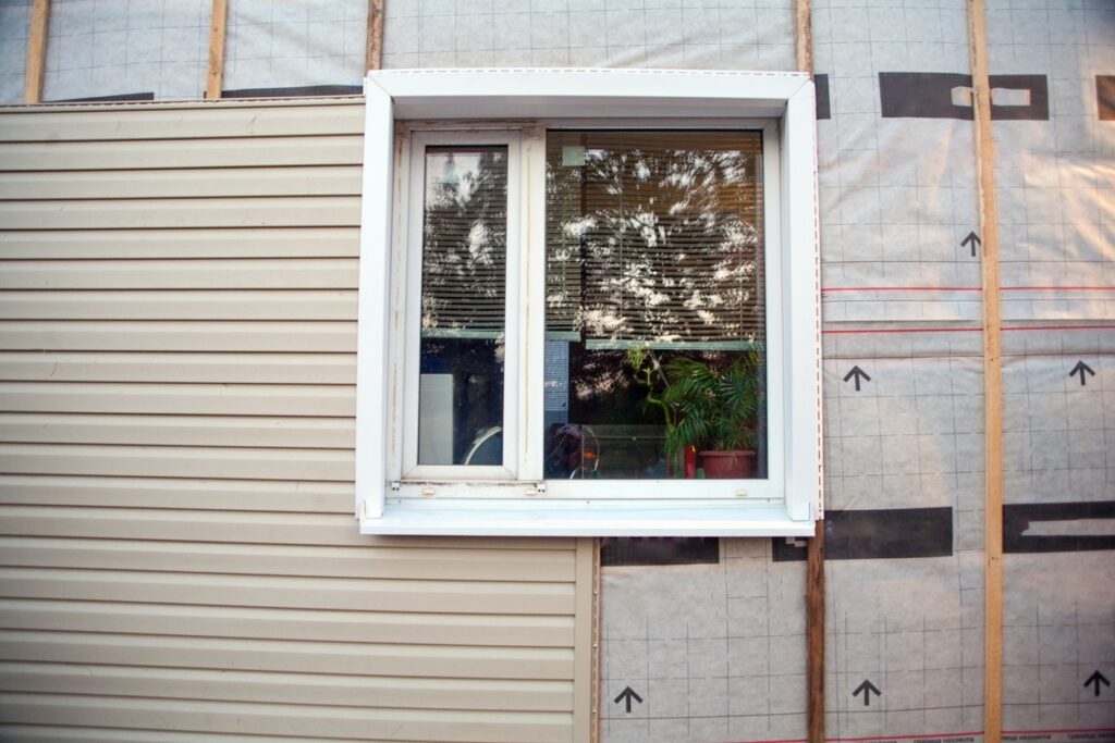 Replacement Siding: Lifespan, Materials, Cost and More