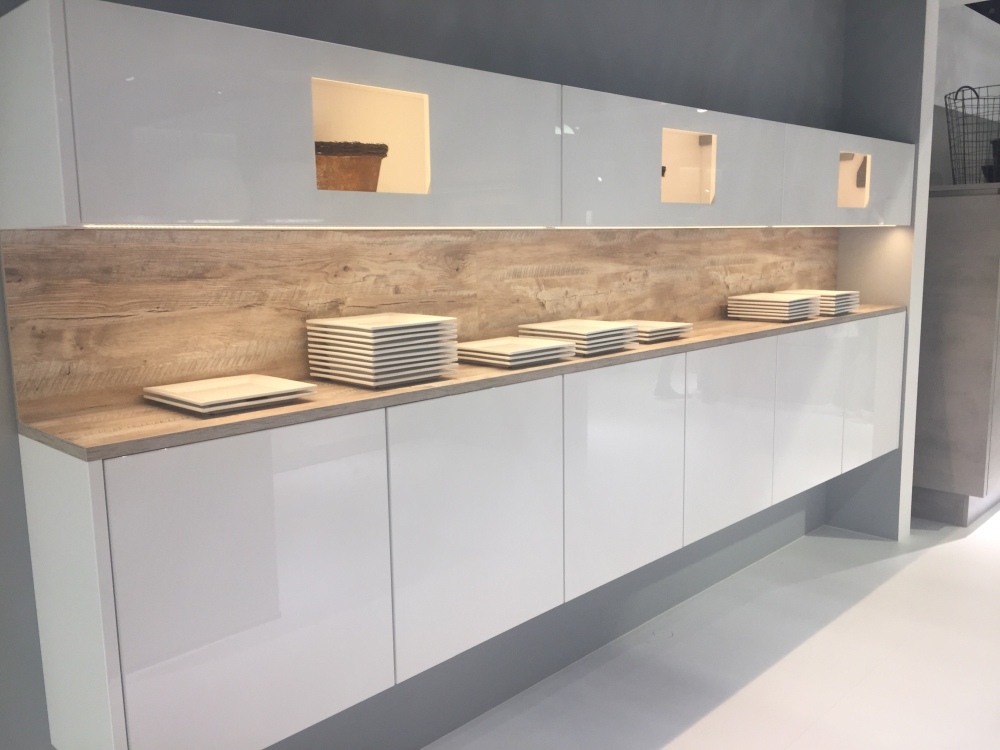 How to Clean Laminate Cabinets