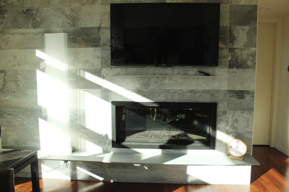 How to Decorate Living Room - grey stone or tiles