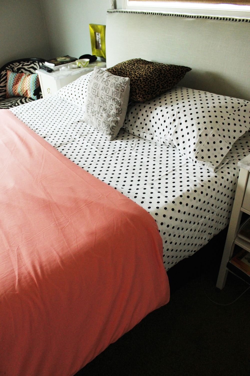 How to Make a Bed dots pillow case