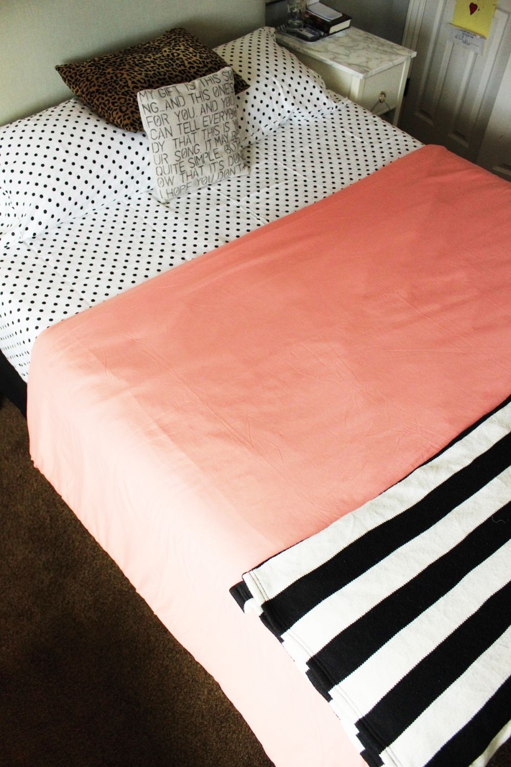 How to Make a Bed quite simple and straightforward