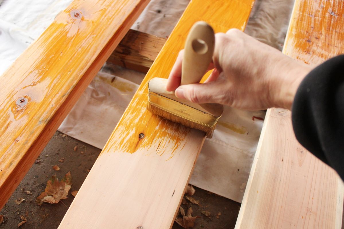 How to stain and seal a wood pergola - brush