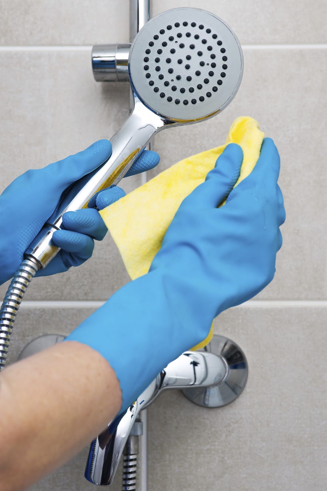 How To Clean Your Shower Head Easily And Effectively