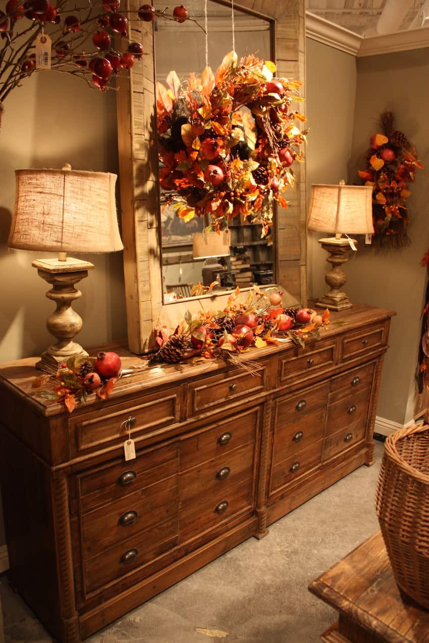 Indoor fall console decor