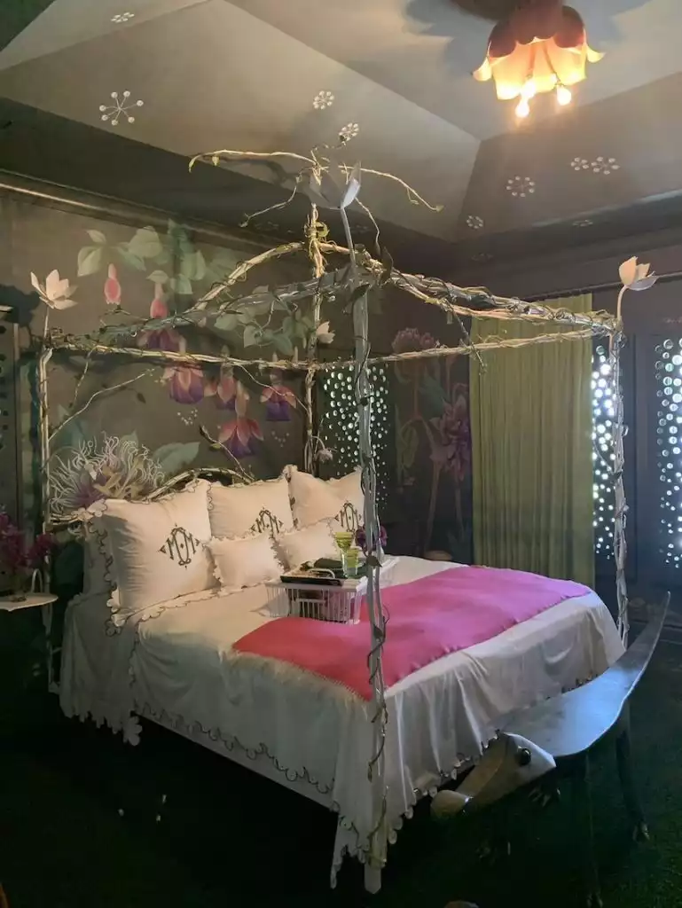 Kips Bay Palm Beach Showhouse floral bedroom with canopy bed