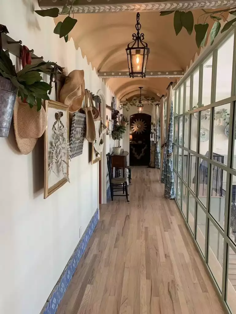 Kips Bay Palm Beach Showhouse hallway