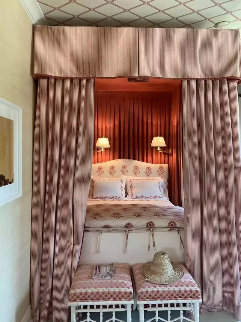 Kips Bay Palm Beach Showhouse large canopy bed