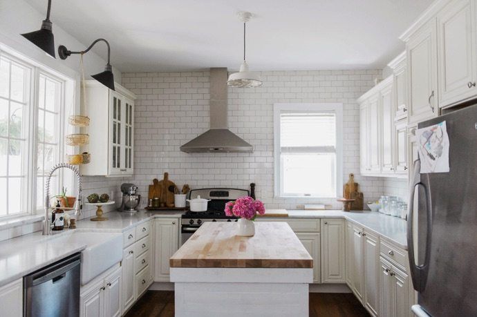 Kitchen farmhouse sink