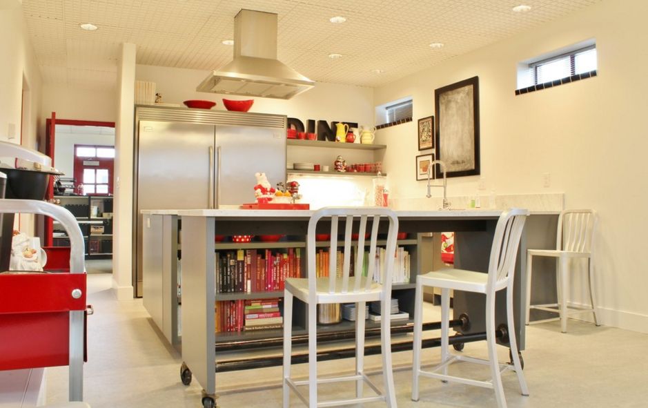 Kitchen island that you can move around