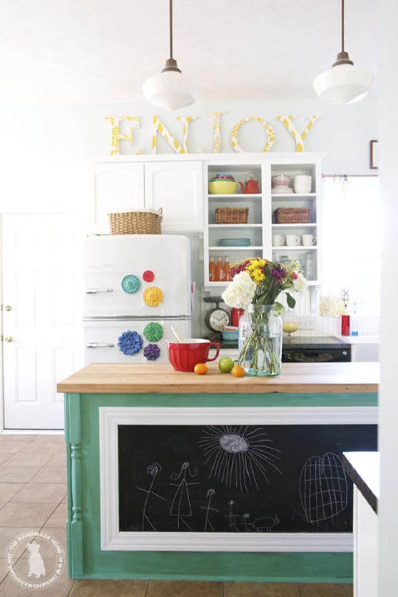 Kitchen with chalkboard island