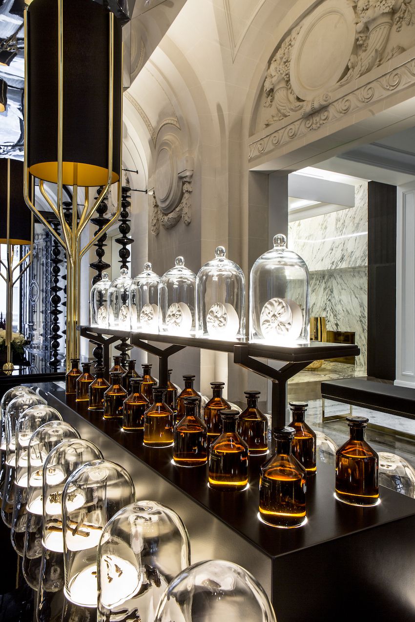 La Clef Cozy Paris Hotel perfumes