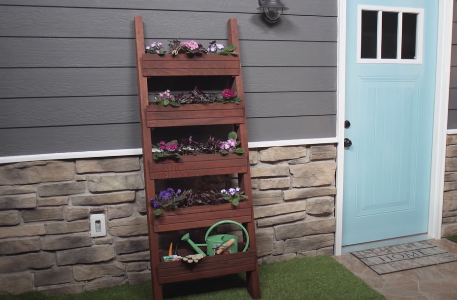 Ladder planter diy tutorial