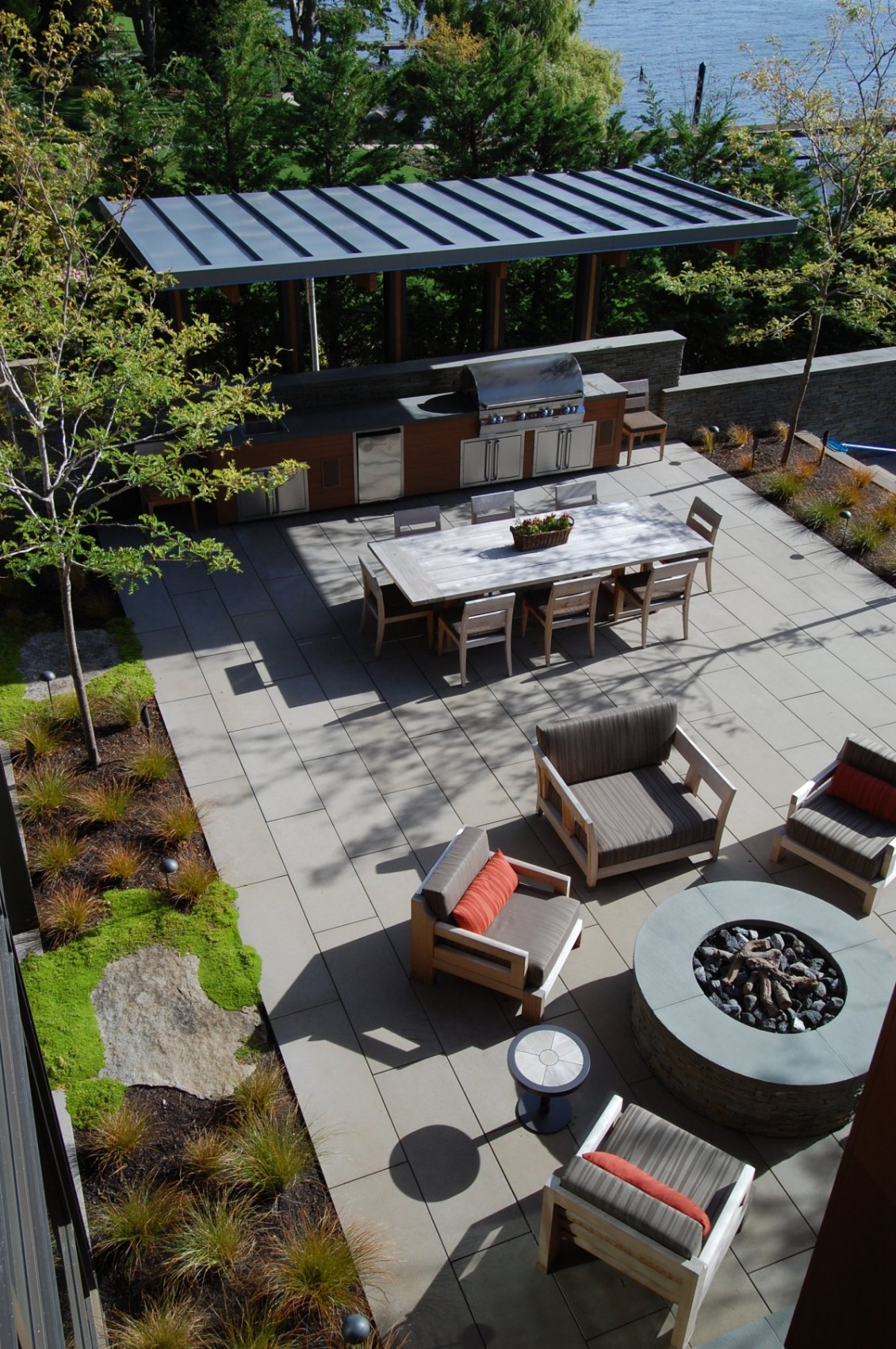 Outdoor entertainment area with a fire pit