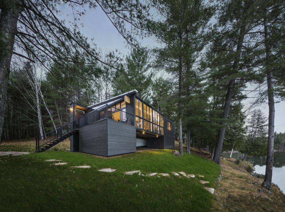 Lake property Cross-Laminated-Timber Cottage