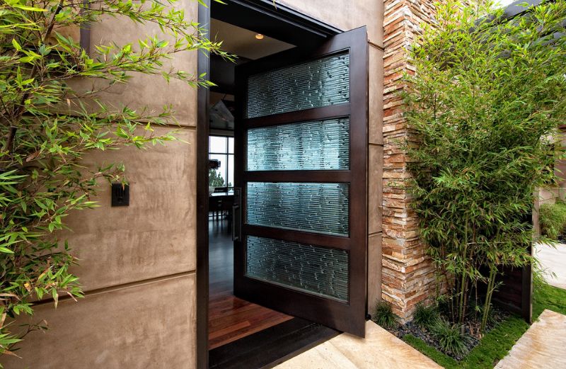 Large Pivot Door With Rain Glass