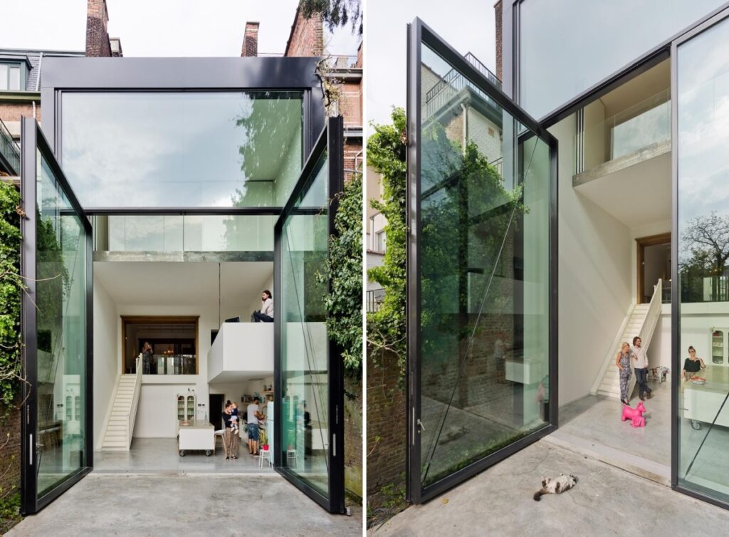 Large glass pivot door 1024x754