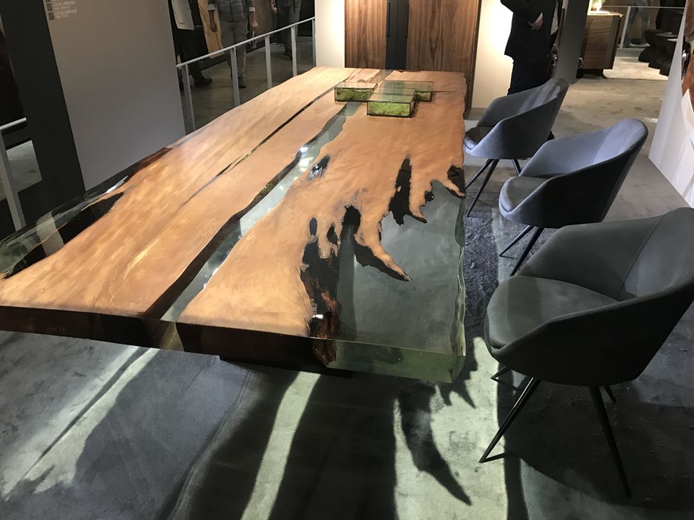 Large rectanble table with resin kauri beam