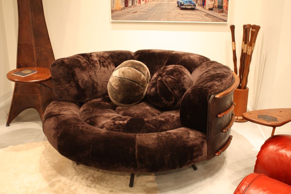 Large round chair