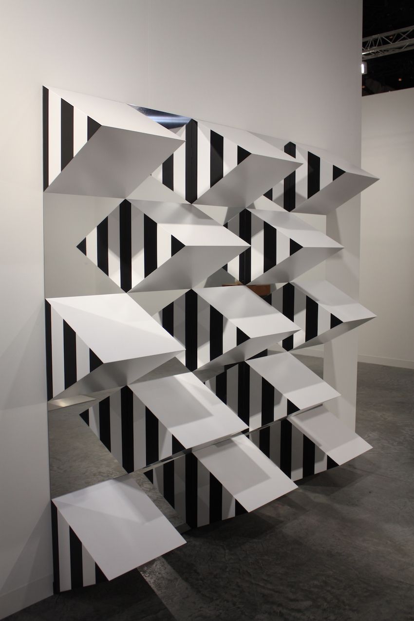 Viewed from different angles, the work shifts its appearance.