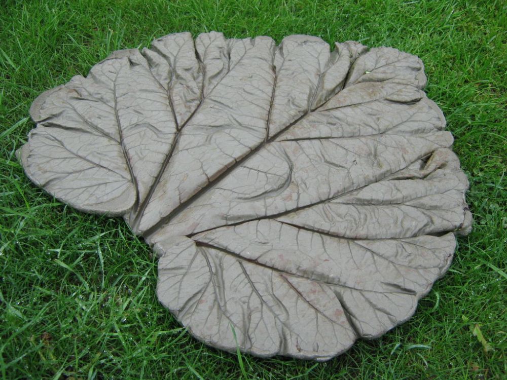 Leaf concrete paver