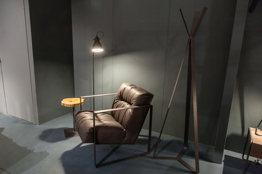 This type of setup could potentially satisfy the need for a more formal decor