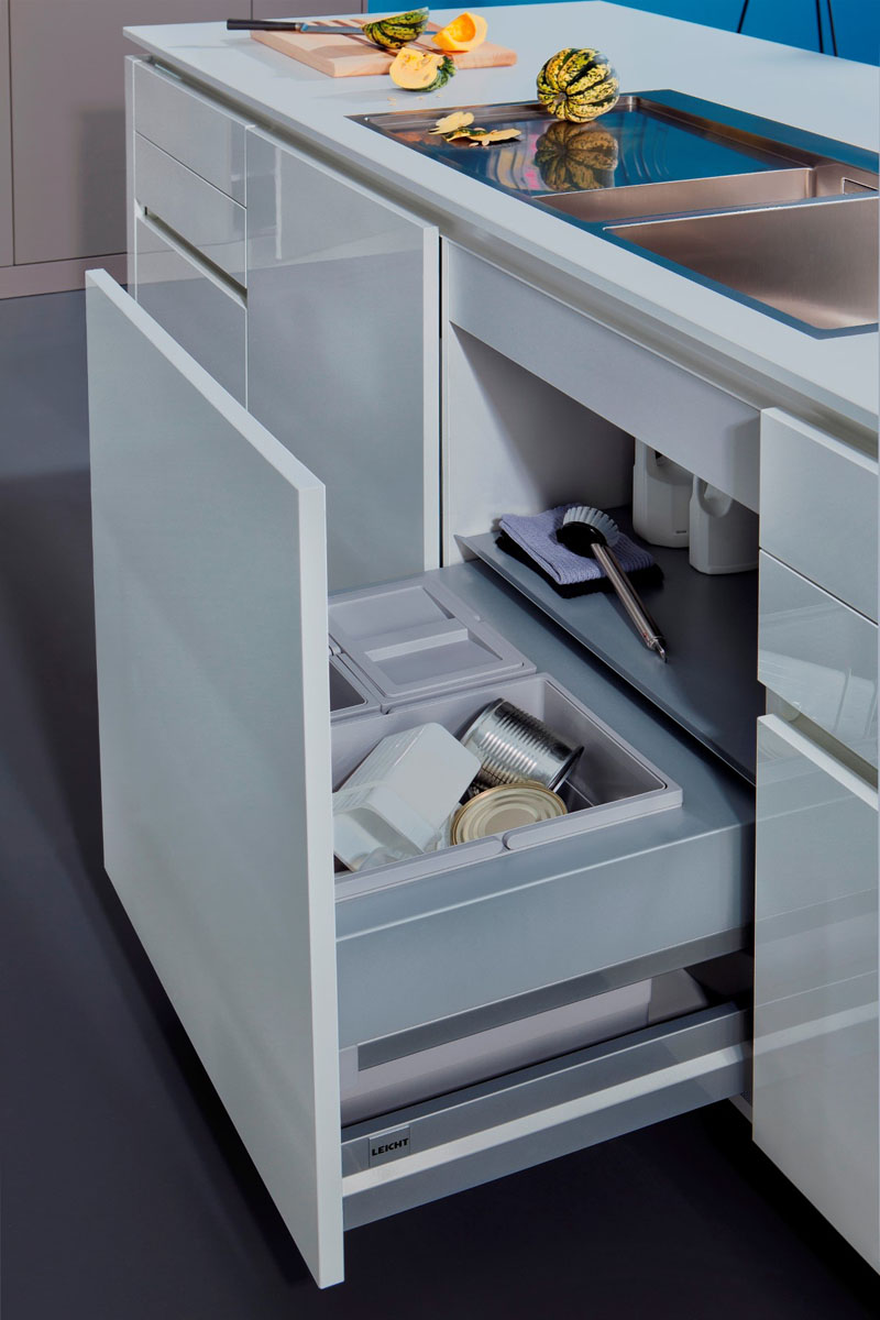 Leicht modern kitchen trash