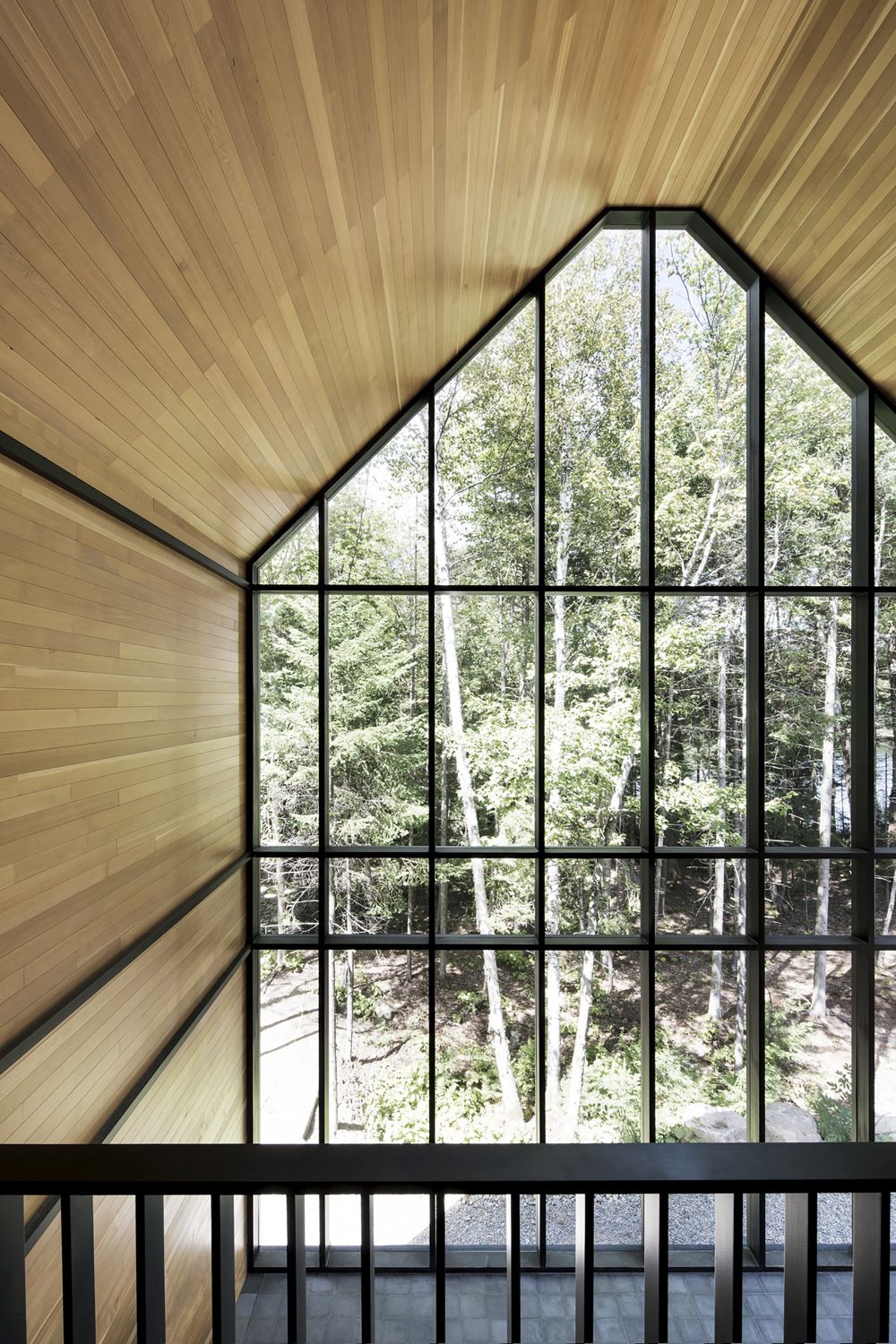 Les Marais Black Alain Carle Architecte - A frame