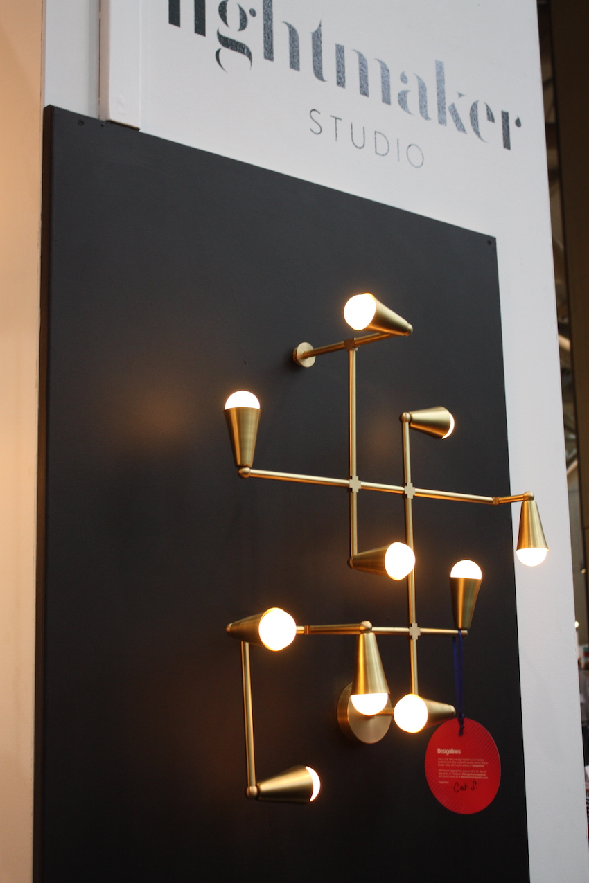 Lightmaker wall light