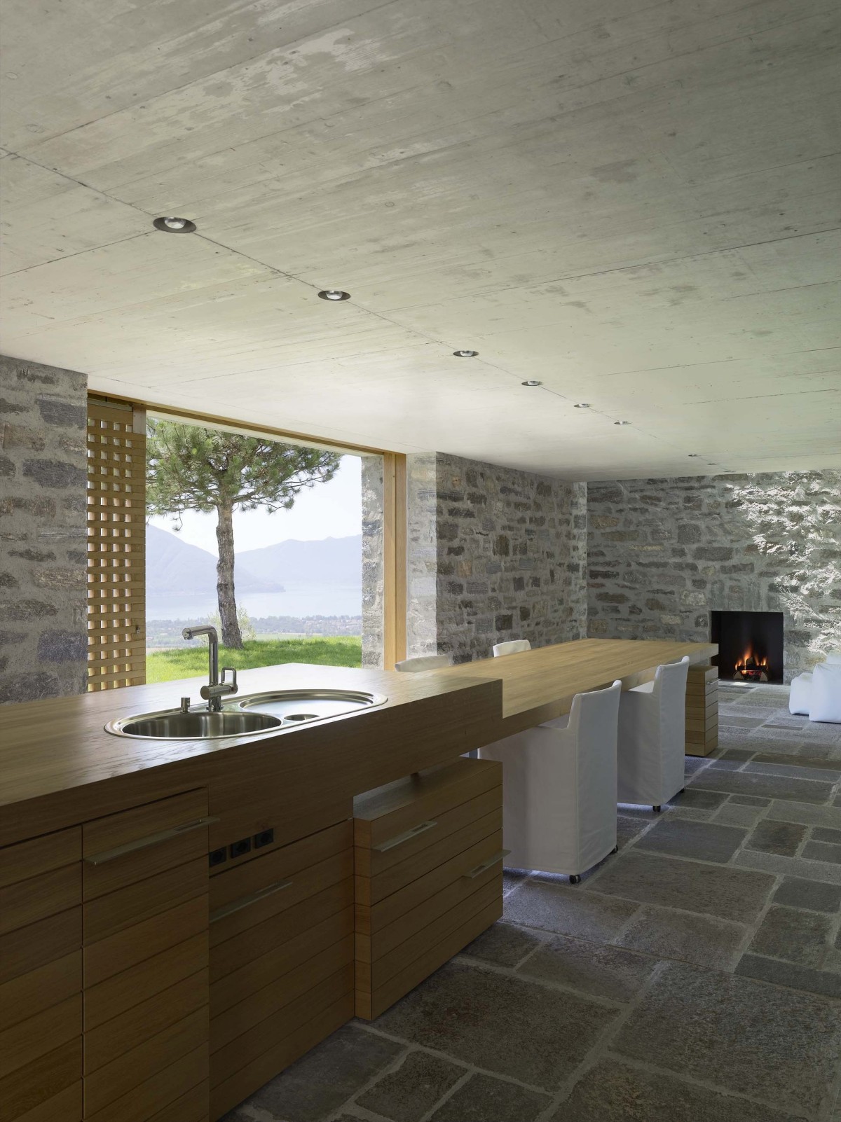 Limestone Kitchen Floor
