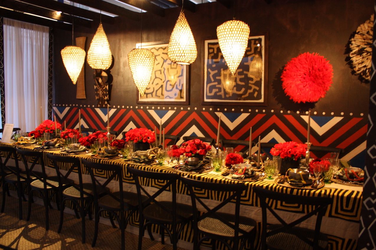 lipstick-red-party-dining-table