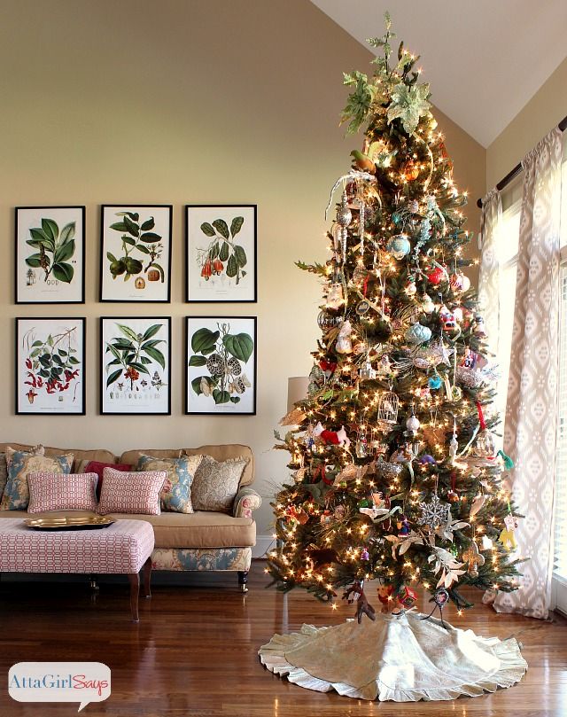 Living room Christmas Tree Decor Idea
