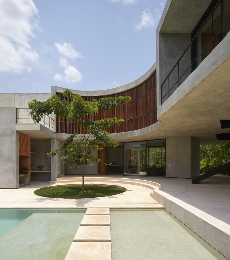 Madri House cool decor by Magaldi Studio courtyard