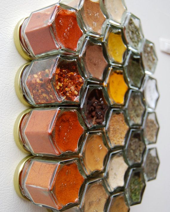 Magnetic-lidded glass spice jars