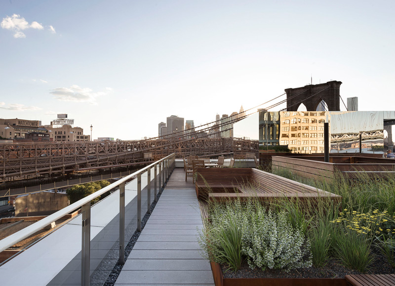 Mahattan Rooftop New York Garden - Bench