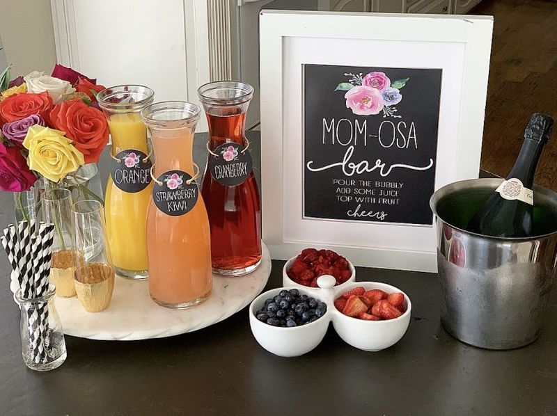 Make a mom-osa bar