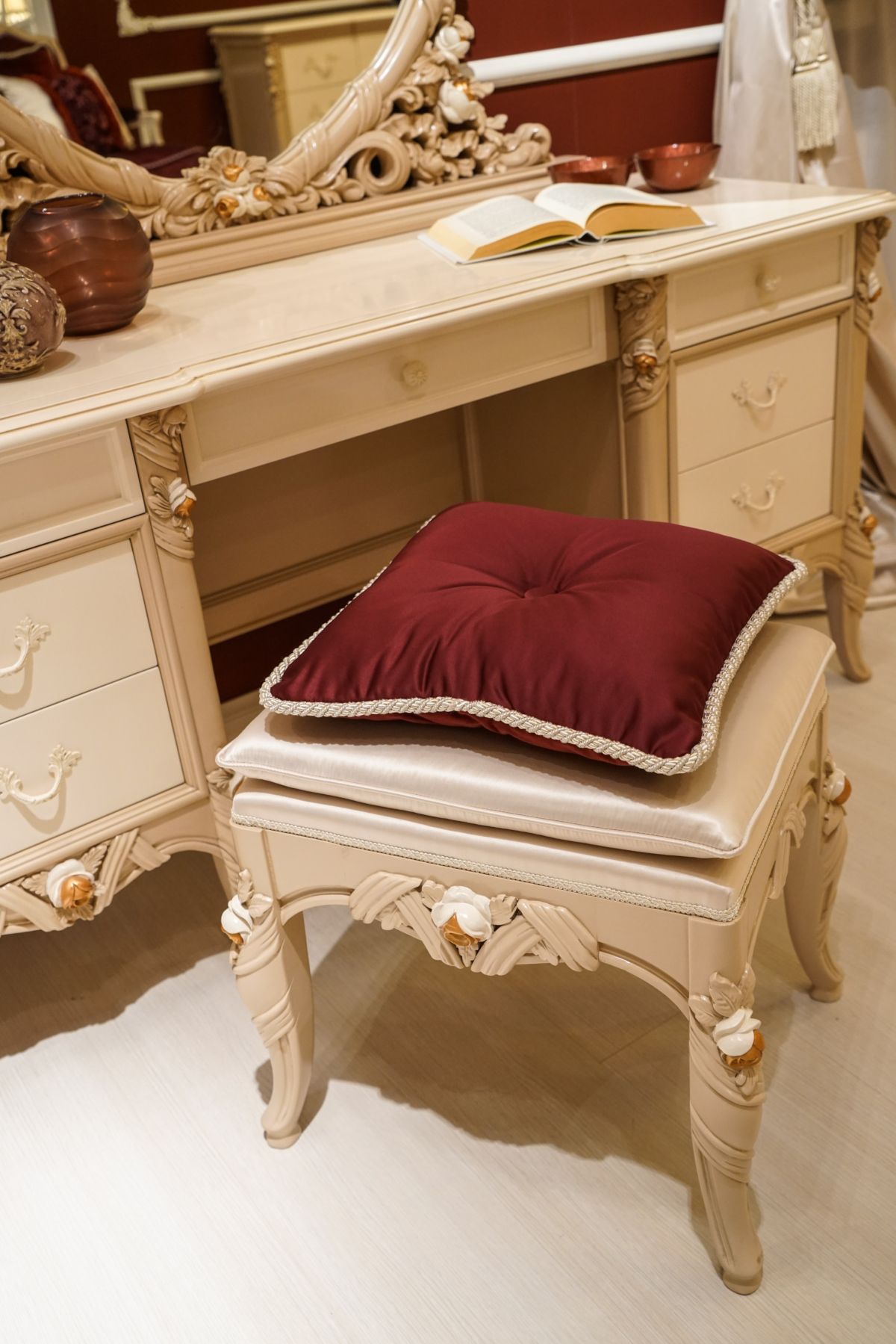 Makeup furniture seating - for a princes room