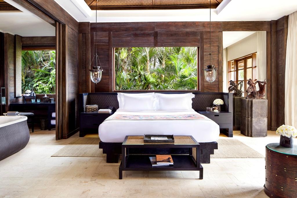 Mandapa A Ritz Carlton Reserve – Ubud Indonesia Room with Hanging pendant lamps over the nighstand edison lamps