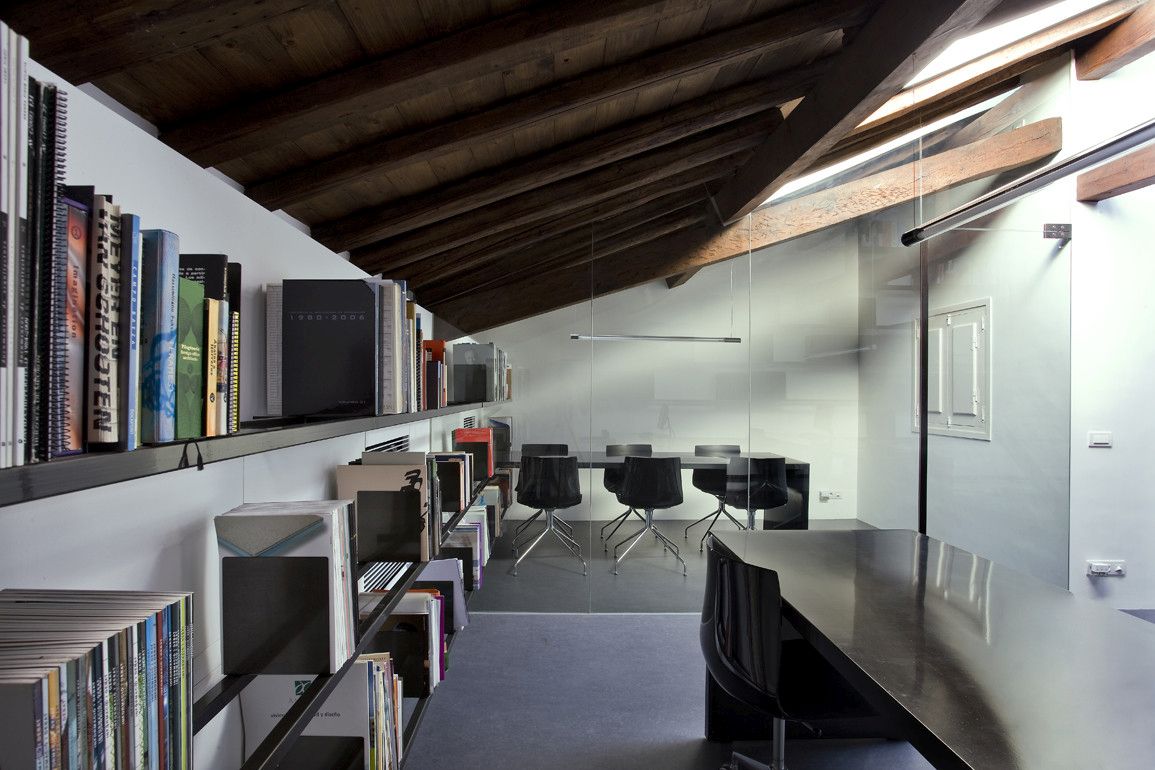 Mansard Estúdio Blurlogroño design by Blur Arquitectura